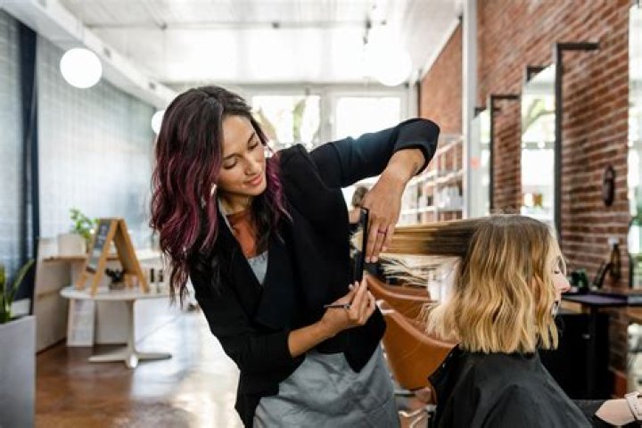 The World of Famous Hairstylists: Celebrating Talent, Creativity, and Iconic Styles