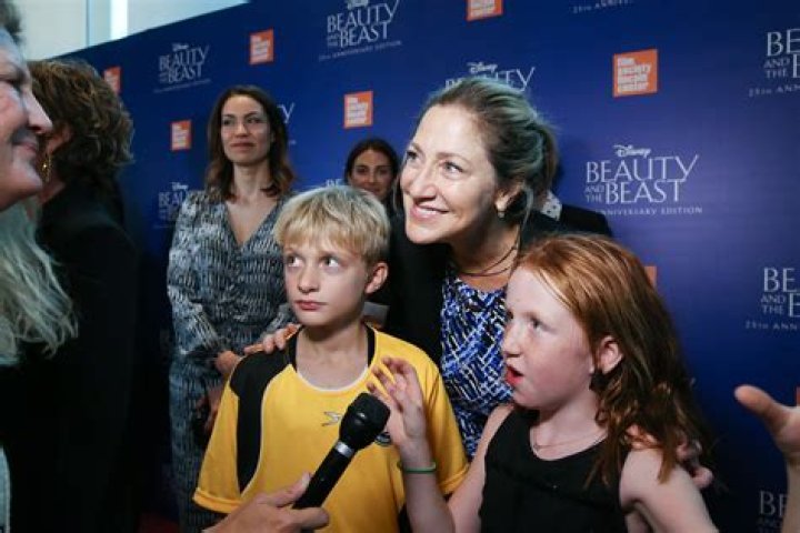 Unveiling the Life of Edie Falco's Husband: A Journey Through Love and Partnership